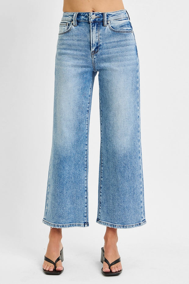 Light Wash High Rise Cropped Jeans