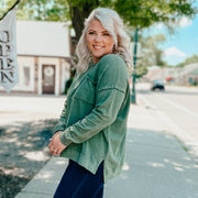 washed terry pullover - green