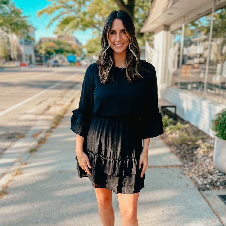 long sleeve tiered dress -  black
