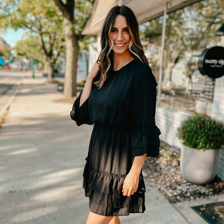 long sleeve tiered dress -  black
